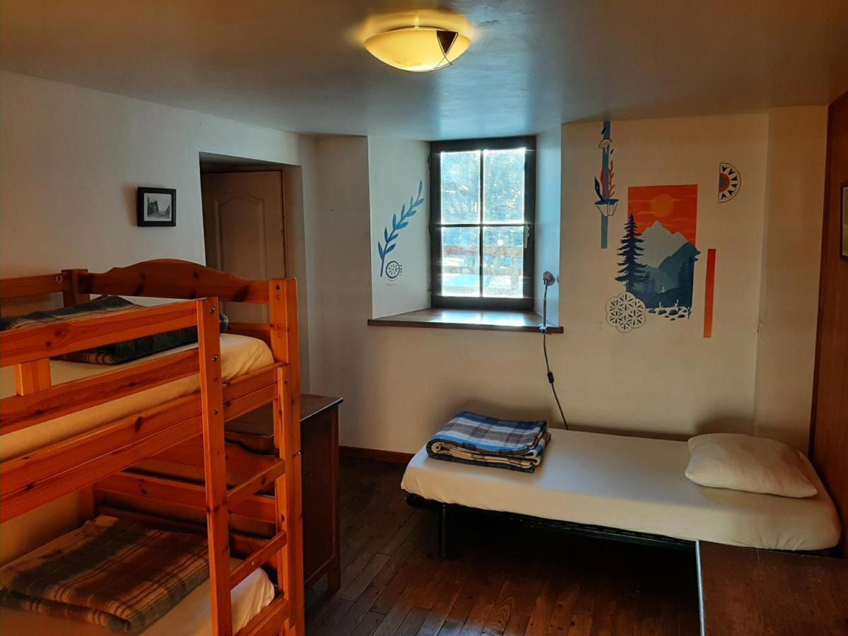 Auberge L'Estoilies Saint-Vérand Zewnętrze zdjęcie