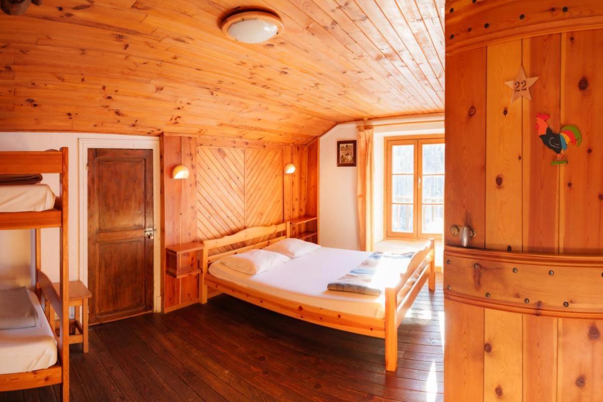 Auberge L'Estoilies Saint-Vérand Zewnętrze zdjęcie